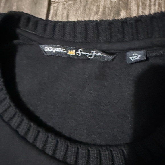 NWOT Sean John Soft Black Cotton Crewneck Sweater with Red Basquait Logo - Picture 3 of 5
